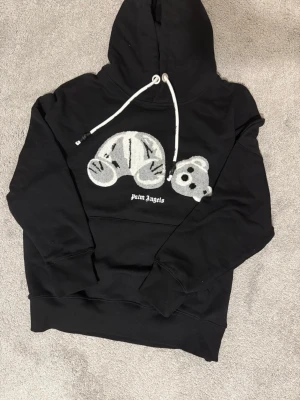 Palm angels  - Svart Palm angels hoodie, perfekt passform och top kvalitet