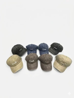 Vintage kepsar med broderad text - Designa själv egen text möjligt.  200 kr för keps på bilden,  300kr för keps med valfri färg och valfri text.