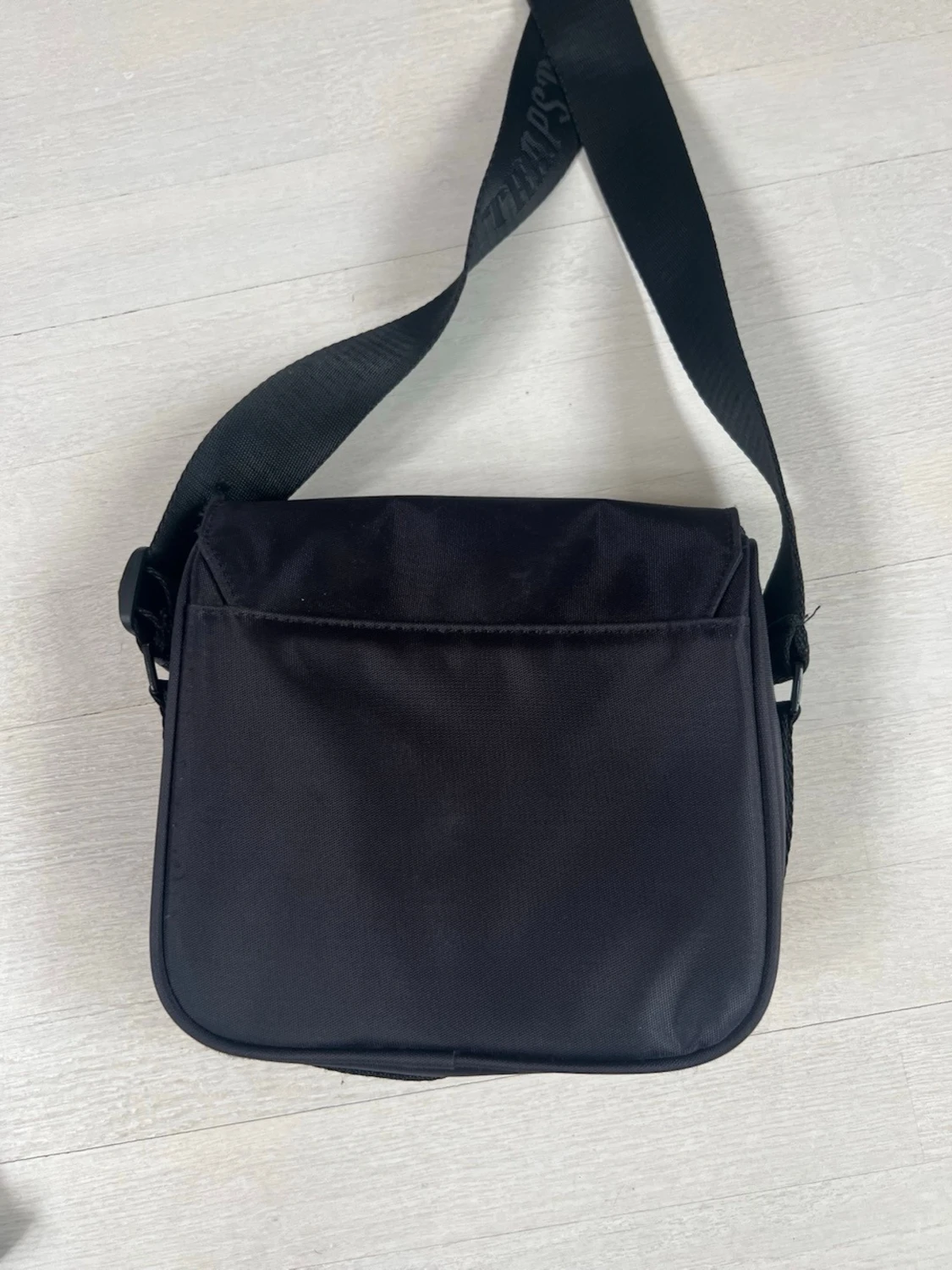 Svart axelväska från Trapstar - 1