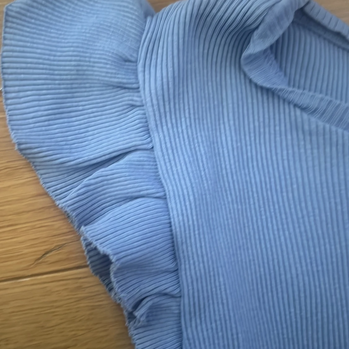 Blå topp från MNG - 1