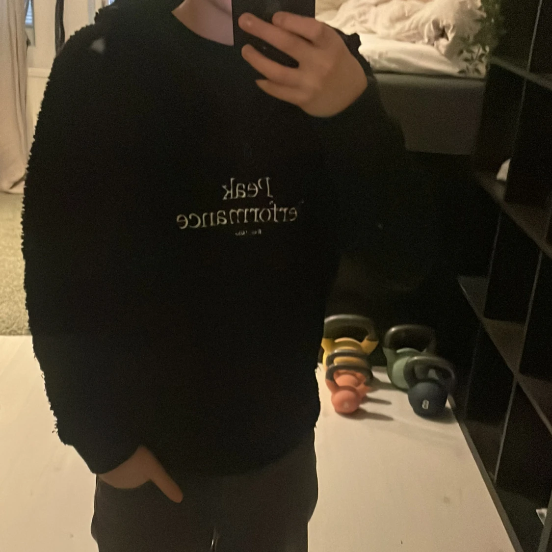 Svart hoodie från Peak Performance - 3