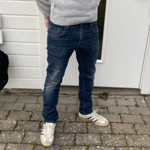 Tiger Of Sweden Jeans - Ett par feta tos jeans | Skick: Använt, 7/10🙌 | Modell: Slim fit- Iggy | Hör av er vid fler frågor! 🦦