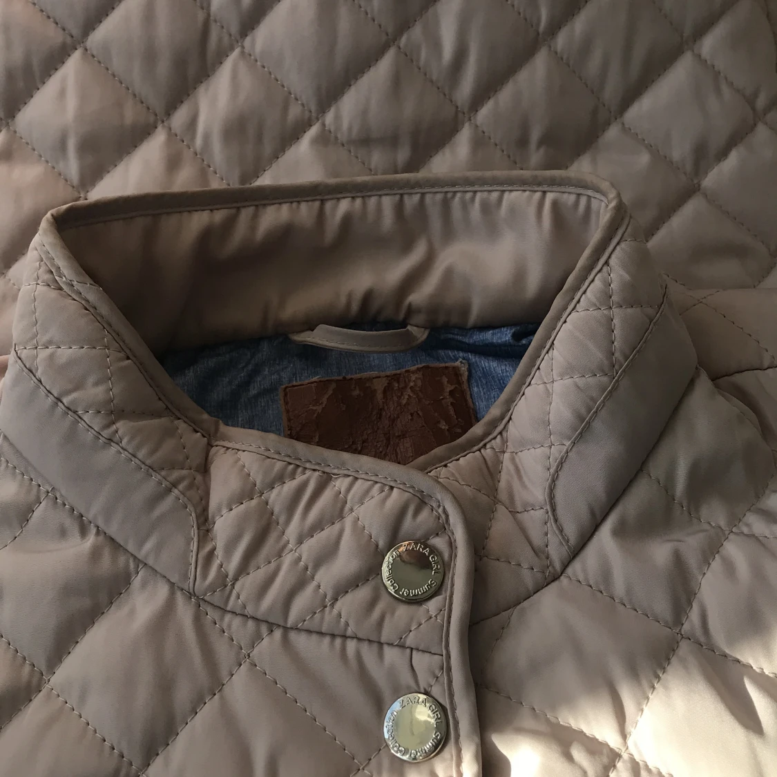 Beige quiltad jacka från Zara Girls - 4