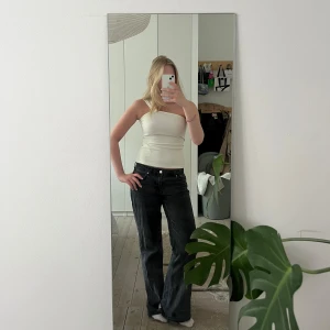 Vit one shoulder tubtopp - Så fin topp med one shoulder