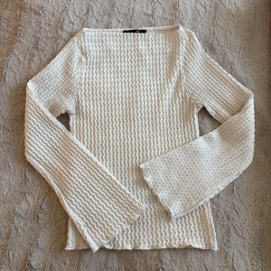 Topp cary Top- lager 157 - Fin tröja från lager 157. Använt runt 5 gånger. Säljer för 20kr. 