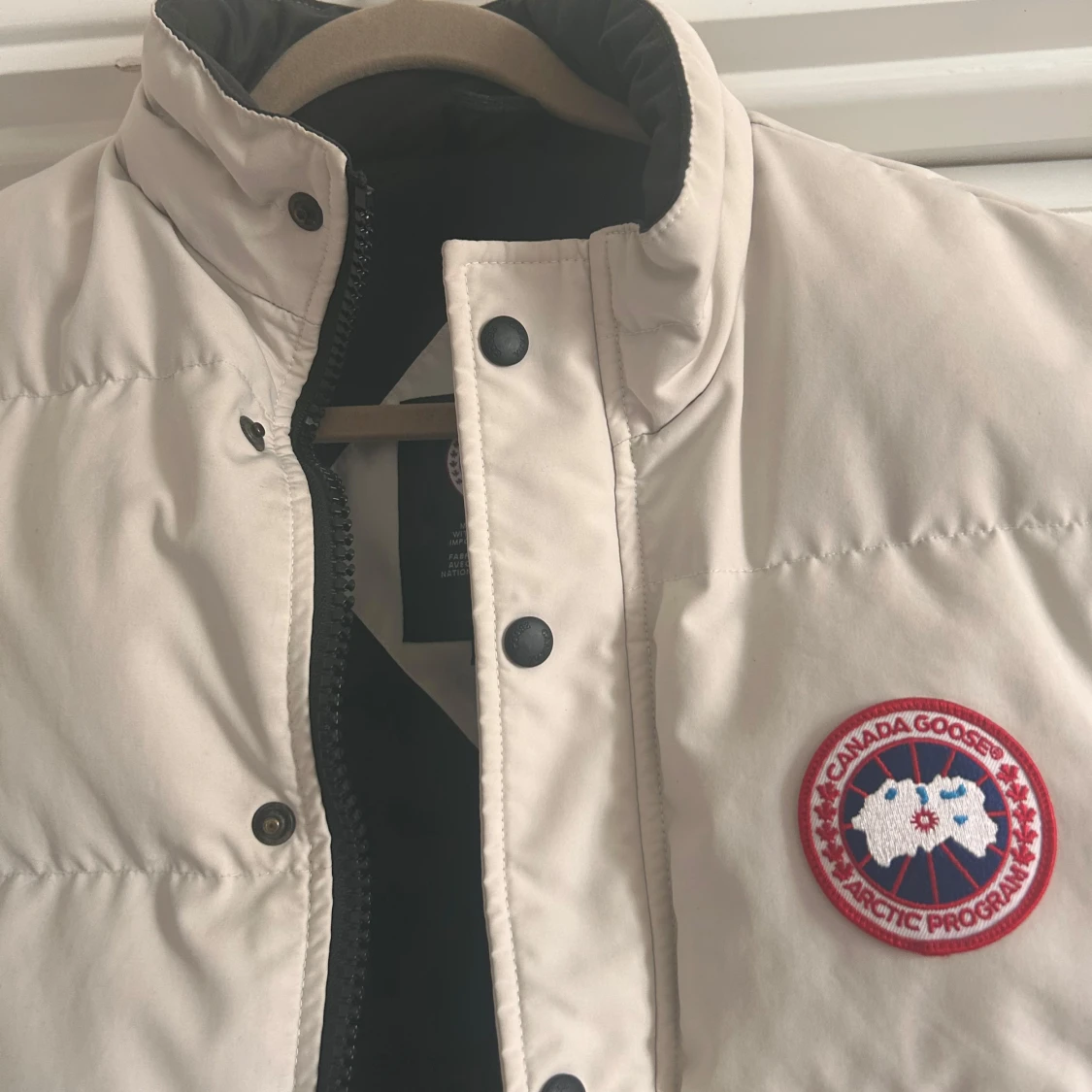 Vit dunväst från Canada Goose - 1