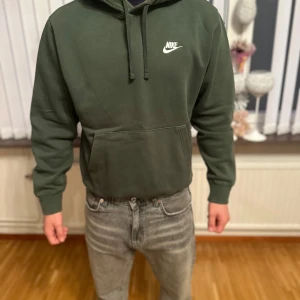 Nike hoodies  - Båda två för 500 storlek S