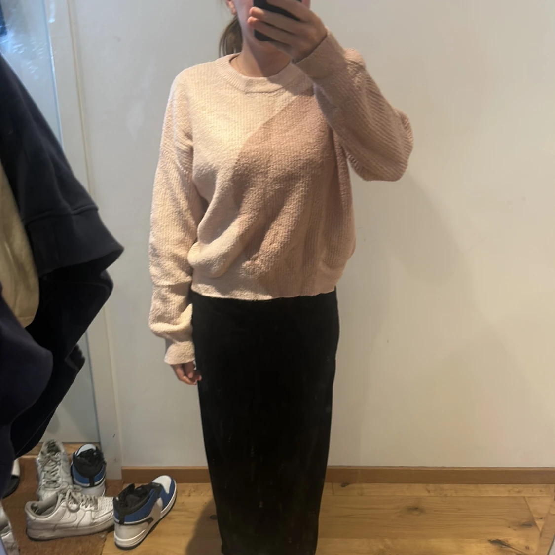 Ljusrosa stickad tröja med avslappnad passform