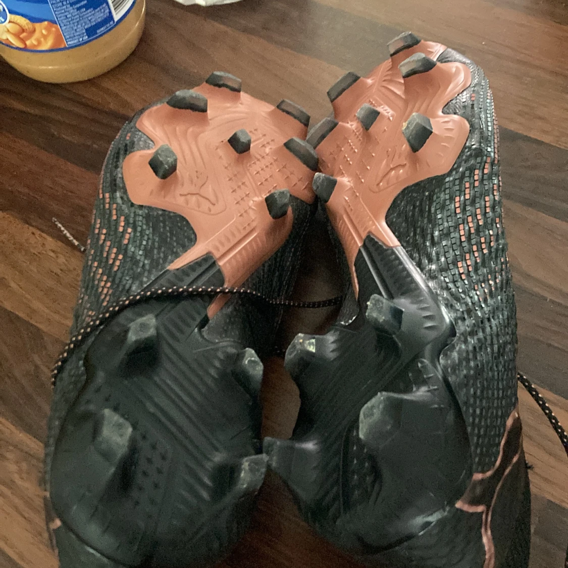 Svarta Puma fotbollsskor med snörning - 2