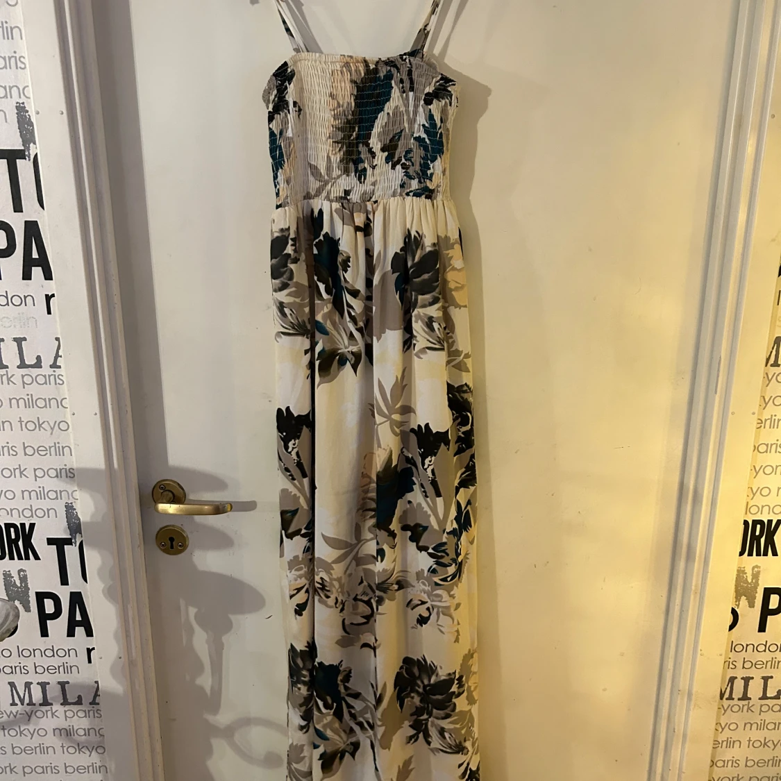 Maxi klänning fr Desires XS