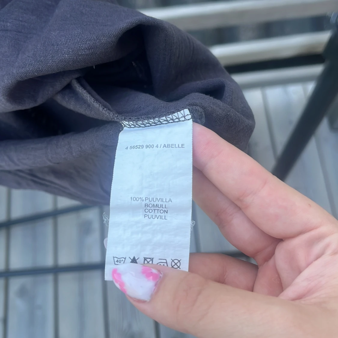 Mörkgrå bomullströja med paljettdetaljer - 3