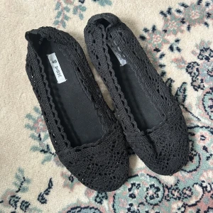 Snygga unika ballerinaskor  - Super snygga unika ballerinaskor i virkad look❣️