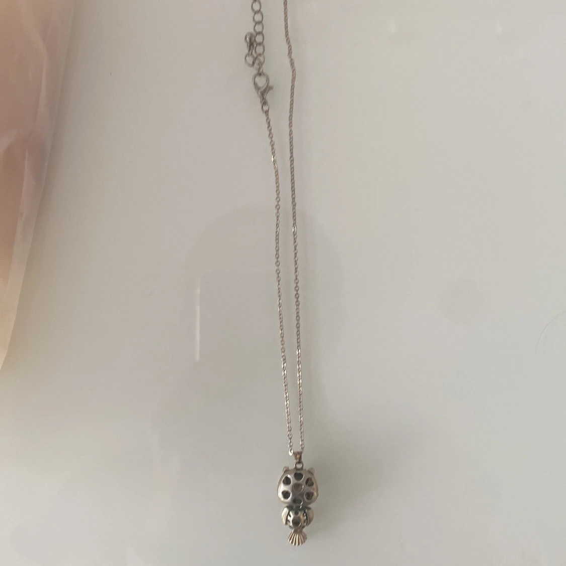 Halsband med uggla och strass - 1