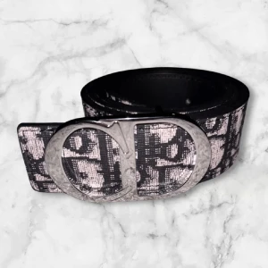 Dior Bälte - Helt ny med extra nål 