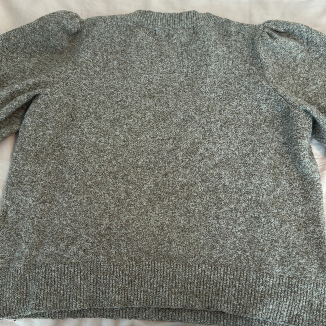  Stickad tröja med puffärmar från Vero Moda - 1