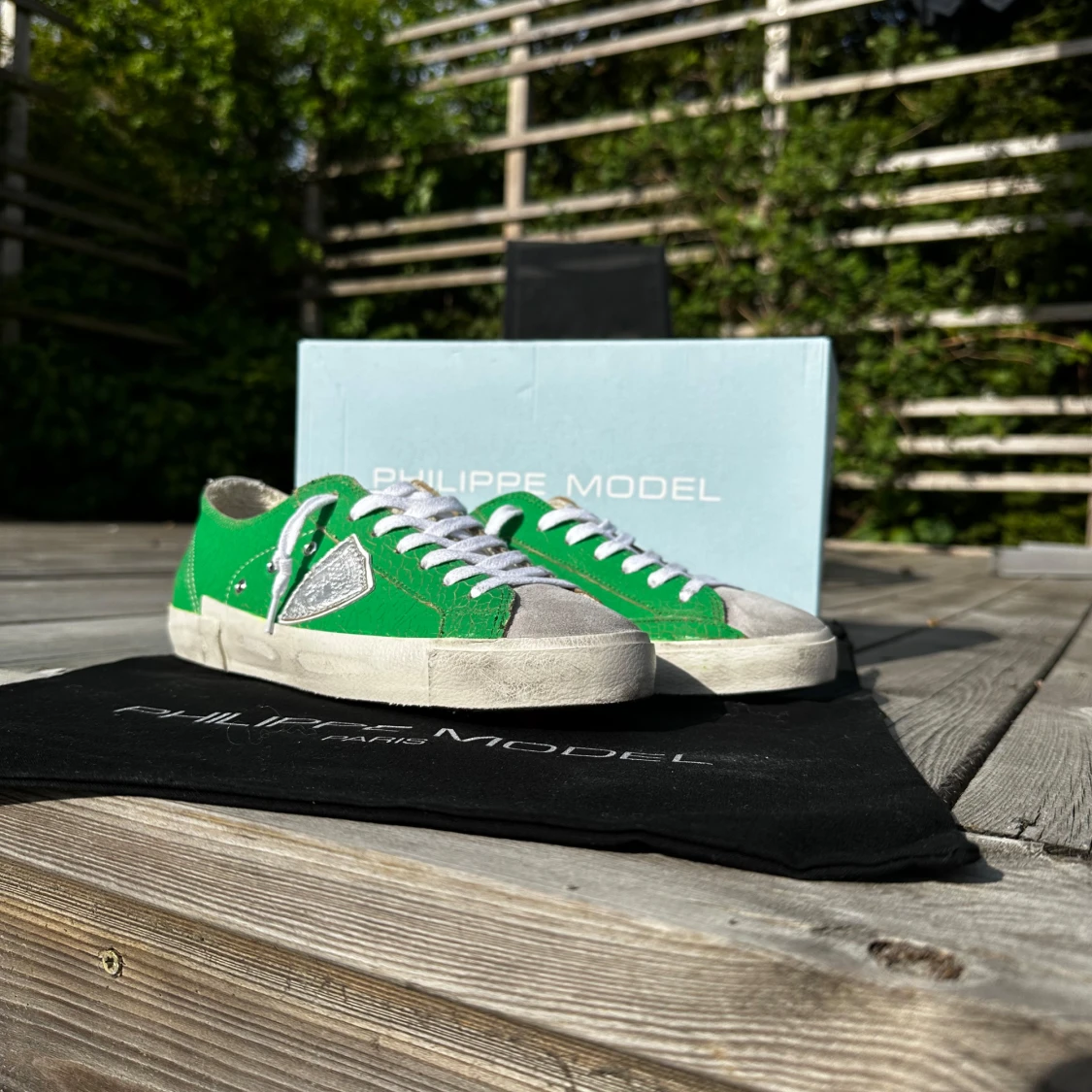 Gröna sneakers från Philippe Model