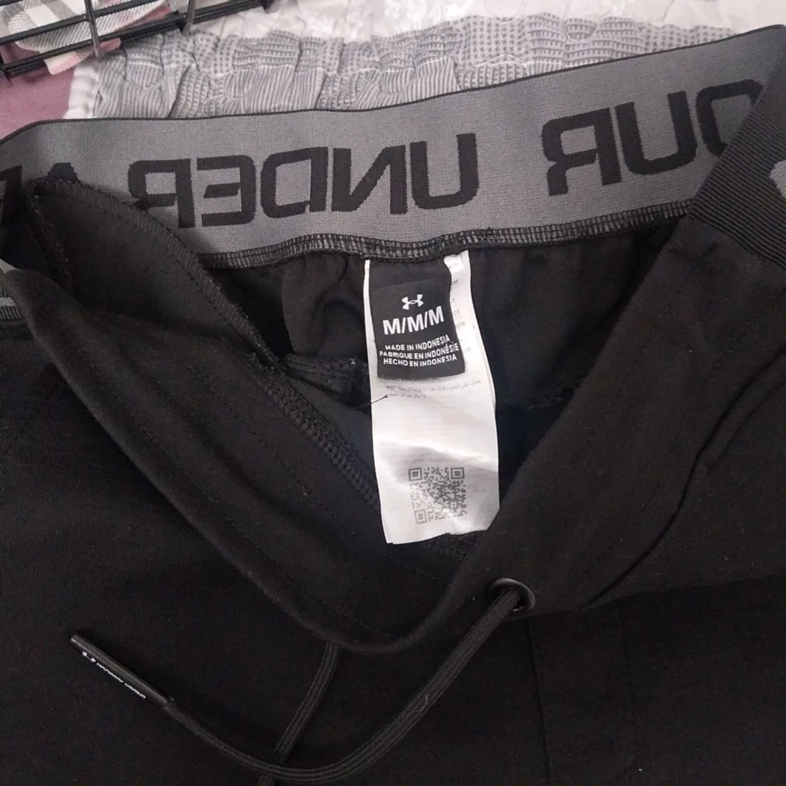 Svarta mjukisbyxor från Under Armour - 1