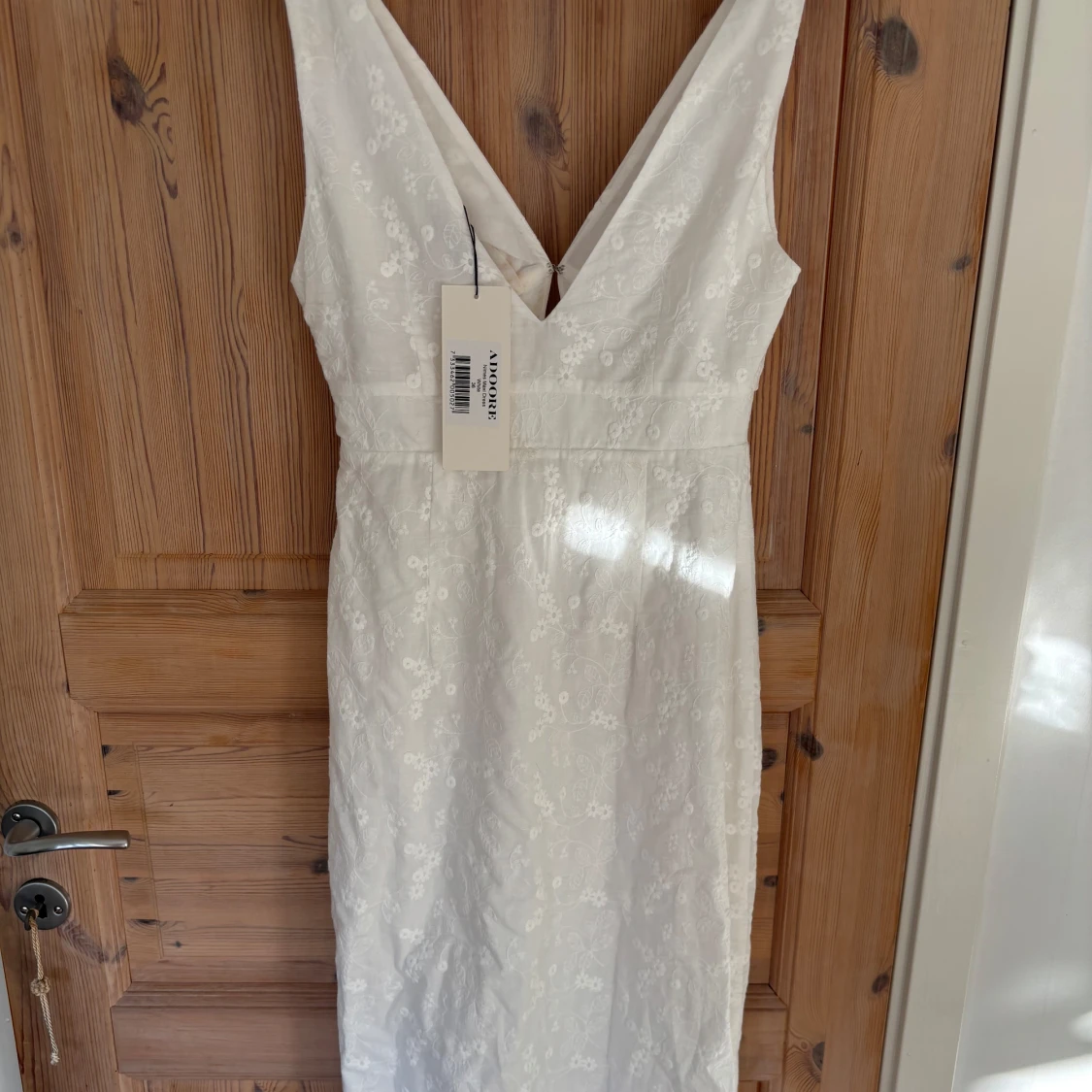 Vit adoore långklänning  - 3