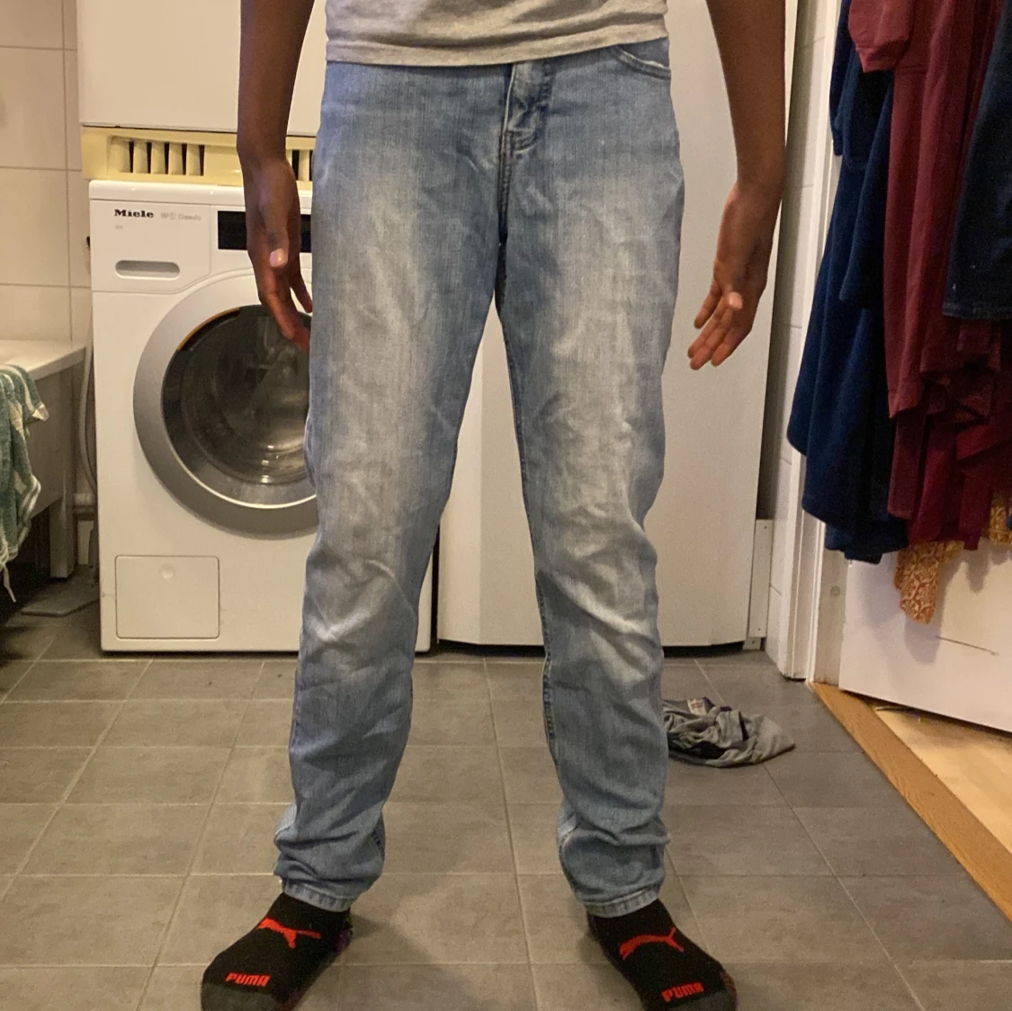 Ljusblå jeansbyxor från Levis 501 - 2