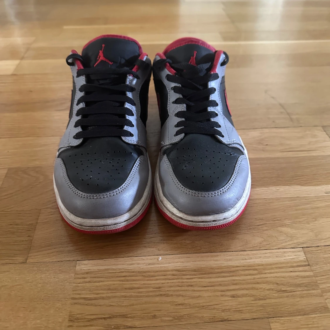 Nike Air Jordans Low  - 1
