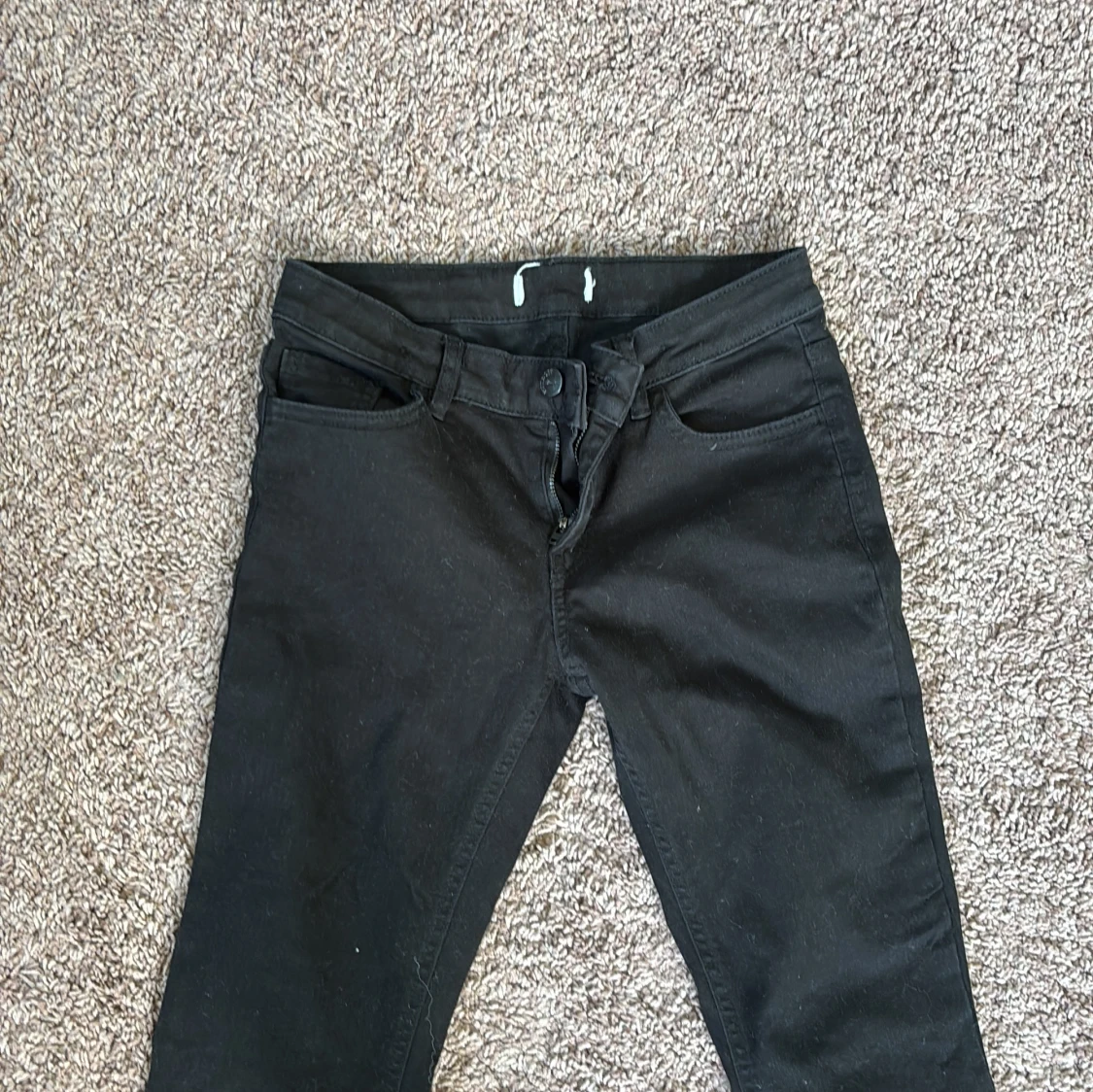 Svarta bootcut jeans - 2