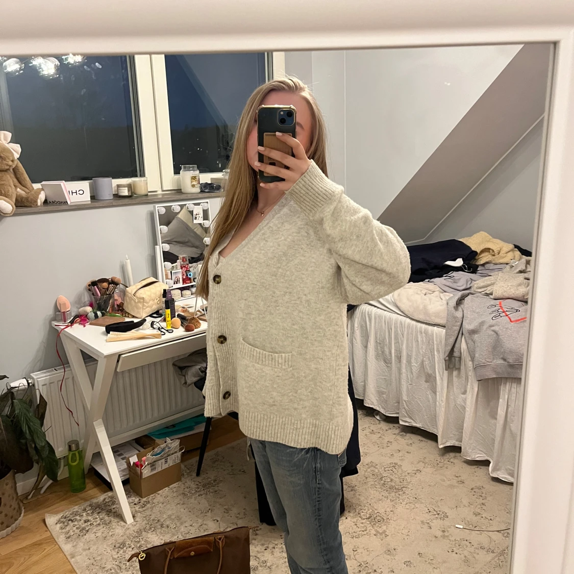 Beige kofta med knappar - 1