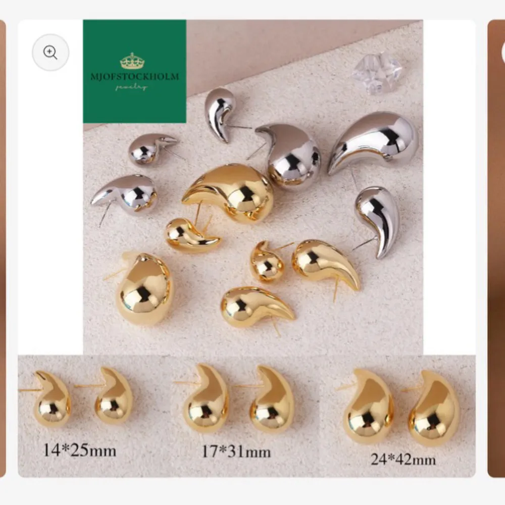 3 superfina par örhängen som föreställer guldiga droppar i tre olika storlekar 💞 ALDRIG använda och är i helt nytt skick! Säljer pga felköp 🫶🏼Originalpris: 600kr. Pris kan diskuteras vid snabb affär! . Asusteet.