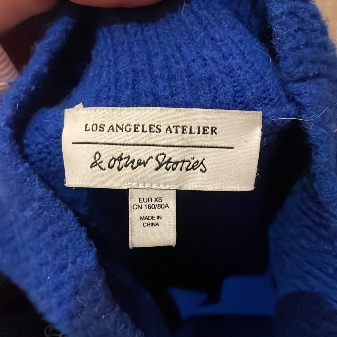 Blå tröja från & Other Stories - 1