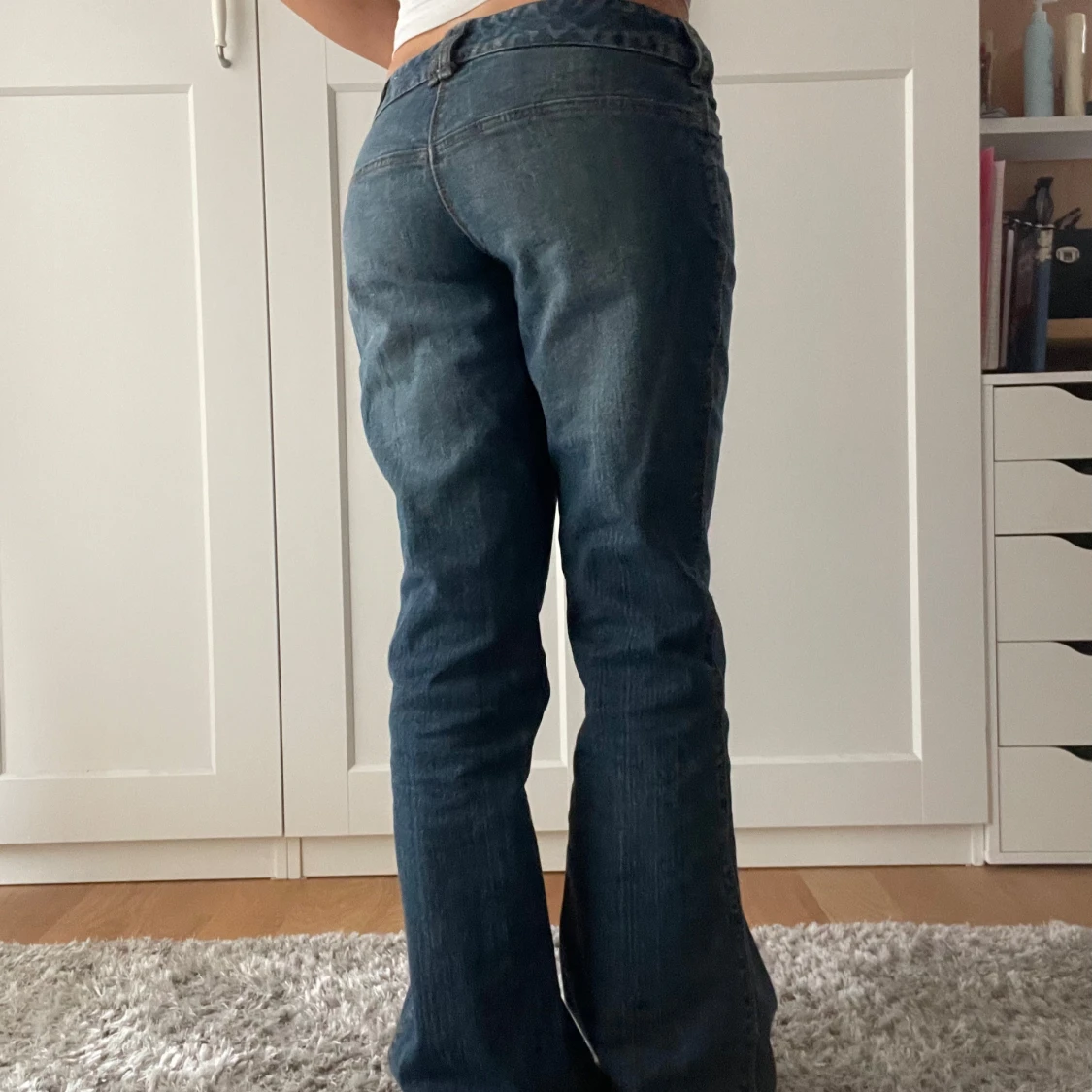 Blå bootcut jeans - 2