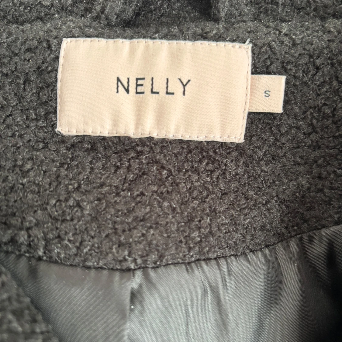 Svart teddyjacka/kappa  - 2