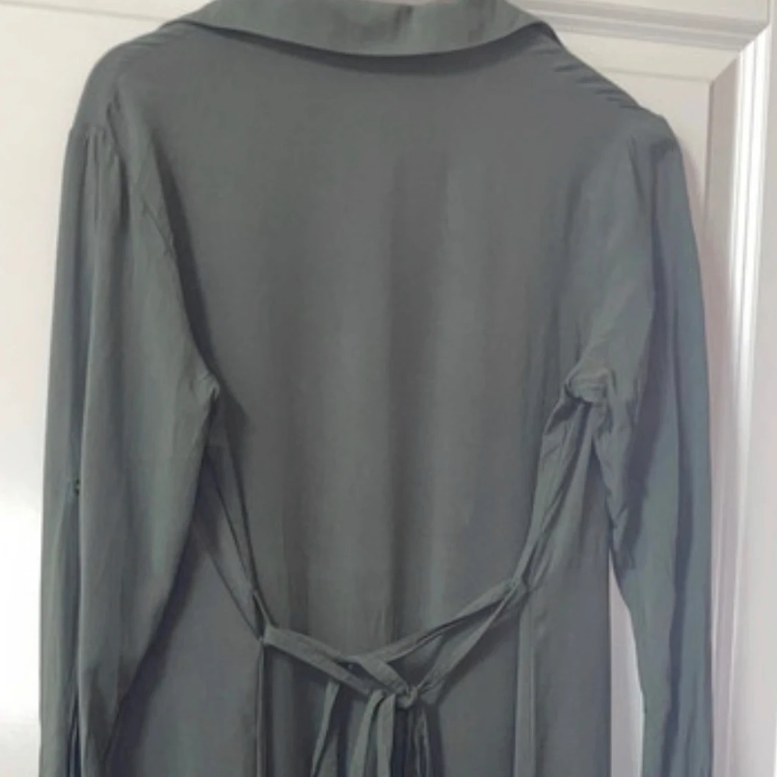 Grön långärmad klänning från H&M - 1