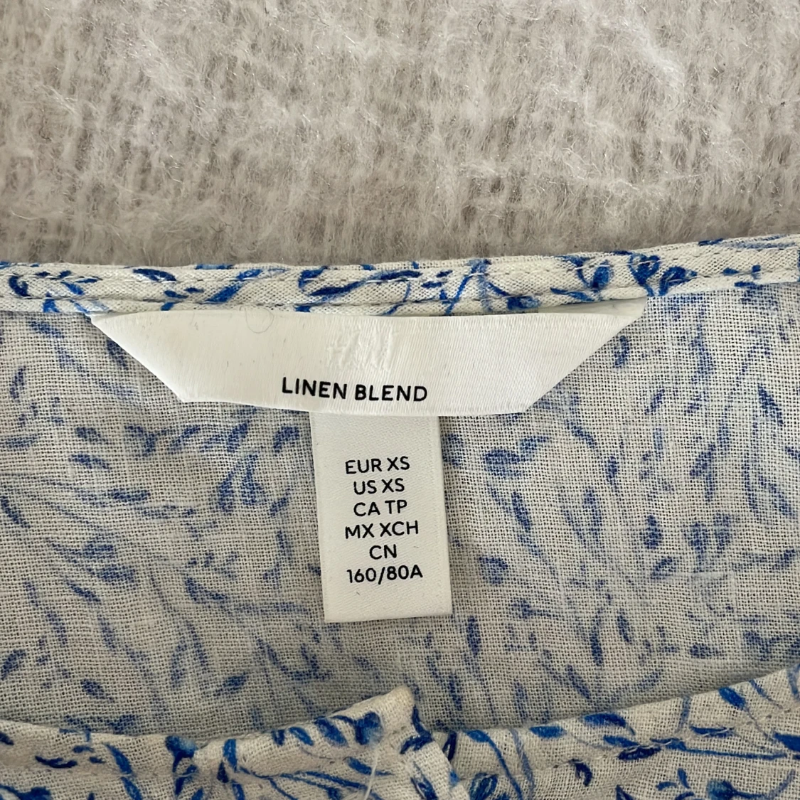 Mönstrad linneblus från H&M - 2