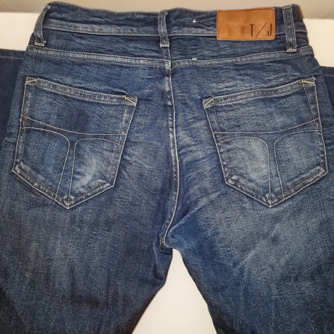 Blå jeansbyxor från Tiger of Sweden  - 3