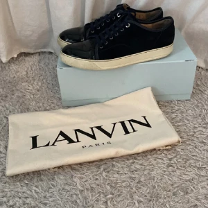 Lanvins - Säljer mina sjukt feta lanvins! Använda hyfsat mycket men jätte bra skick! Har allt og till även! Pris kan diskuteras vid snabb affär. Fler bilder i dm!🥂😎