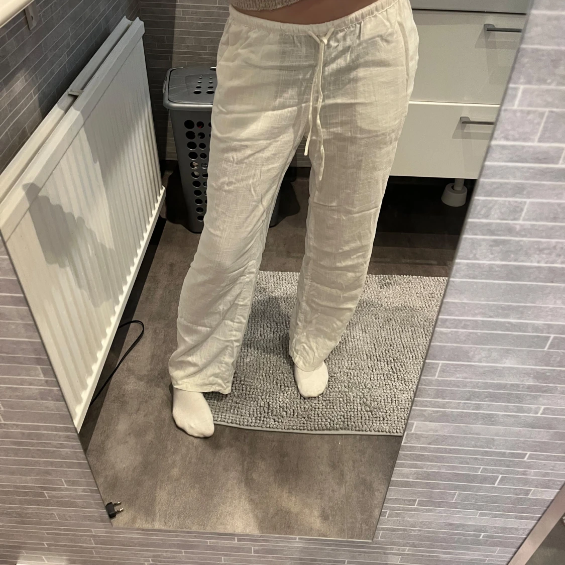 Vita linnebyxor från H&M - 1