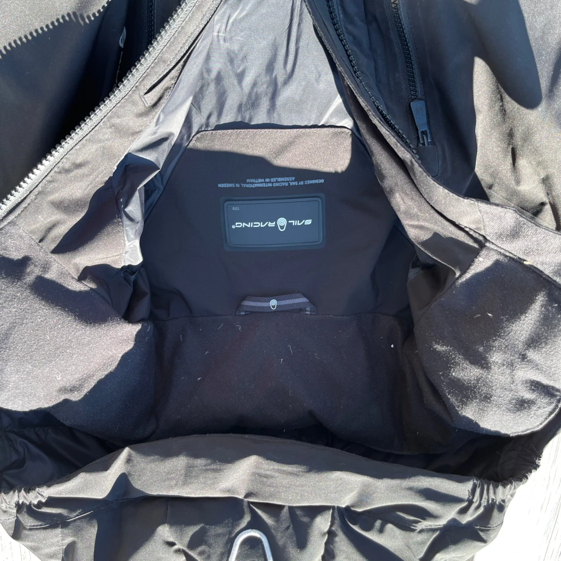 Svart dunjacka från Sail Racing - 2