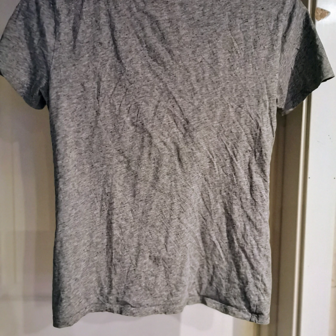 Grå Levi's t-shirt med logga - 1