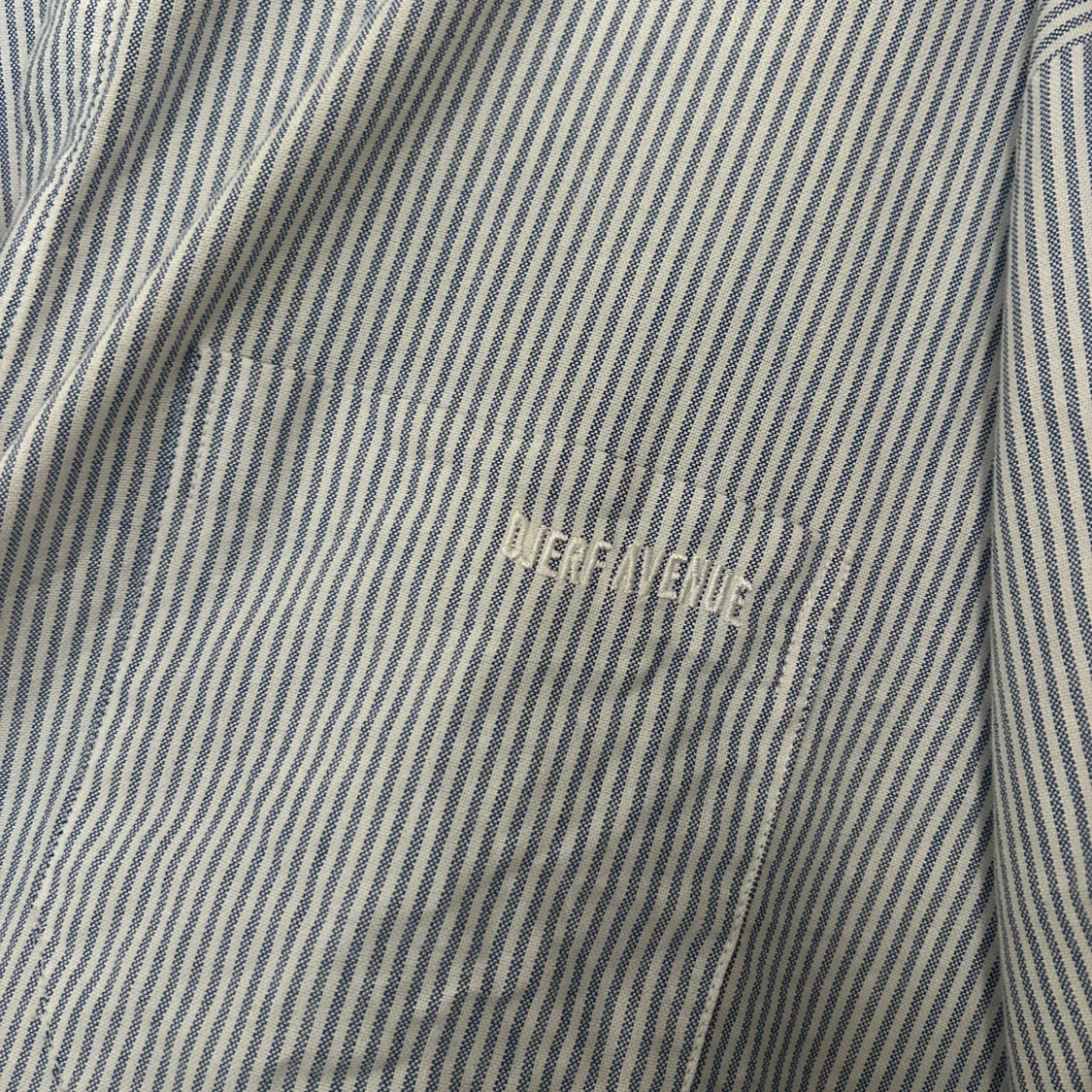 Blåvit randig skjorta från Djerf Avenue - 1