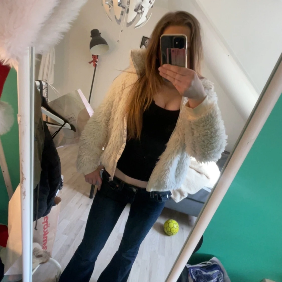 Vit teddyjacka med dragkedja