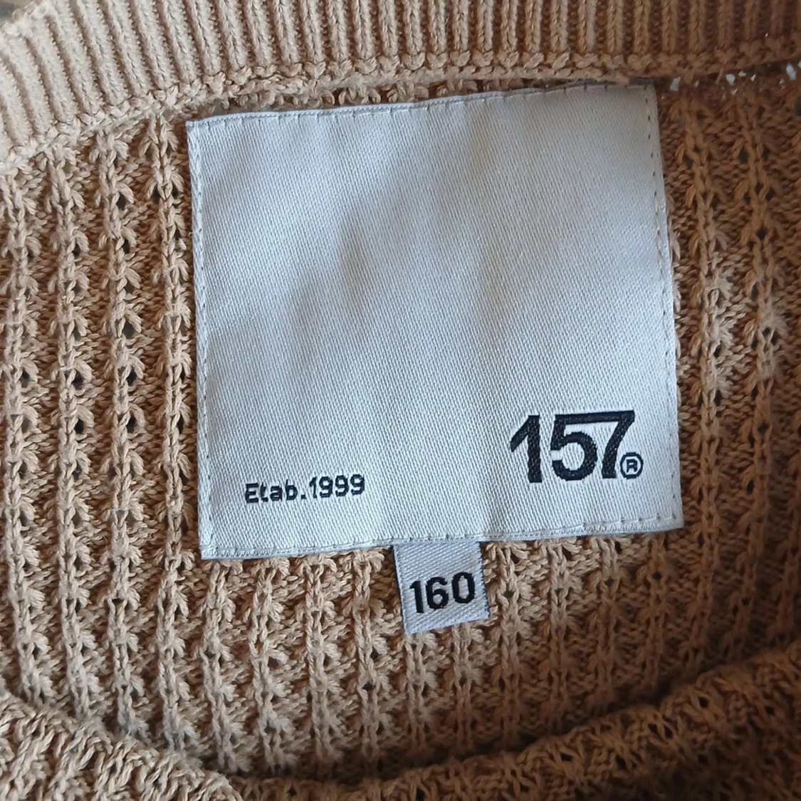 Beige stickad tröja från 157 - 1