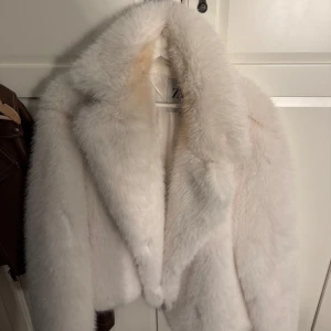 Pälsjacka - Använd enstaka gånger passar även M