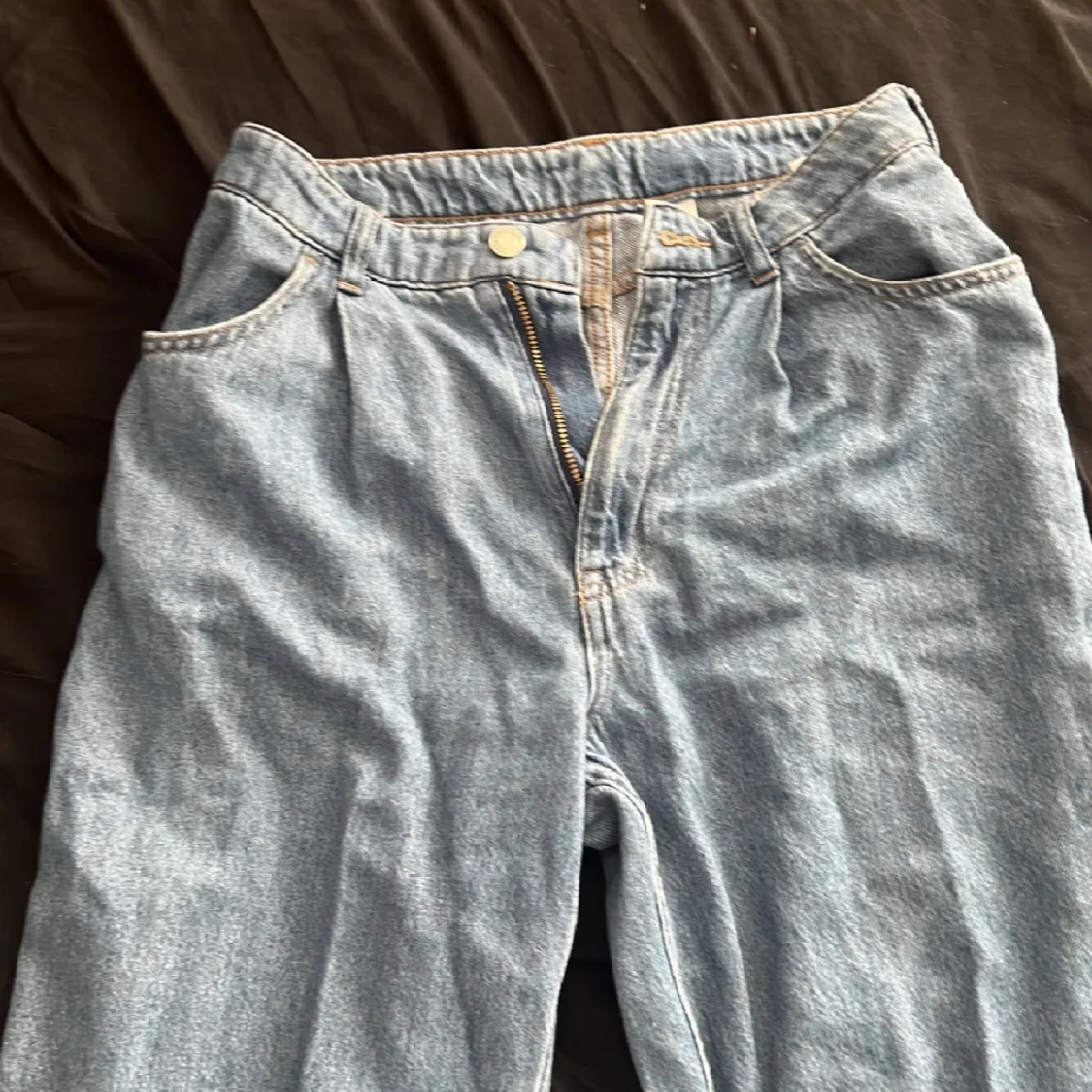 Ljusblå raka jeans - 1