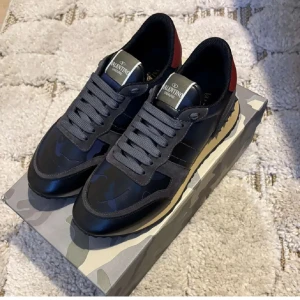 Valentino Rockrunner  - Valentino Rockrunners | Storlek 43 | Cond 9/10 | Hör av dig vid funderingar
