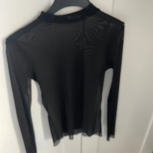 Genomskinlig topp - Aldrig använd🩷