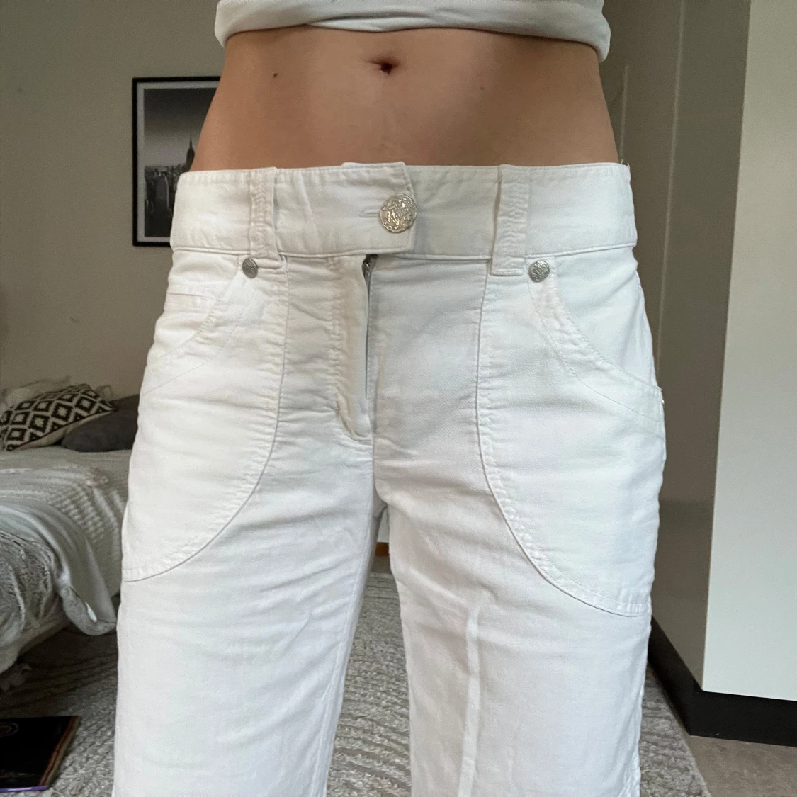 Vita cargopants från Lindex - 3