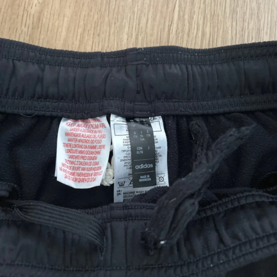 Adidas byxor - 1