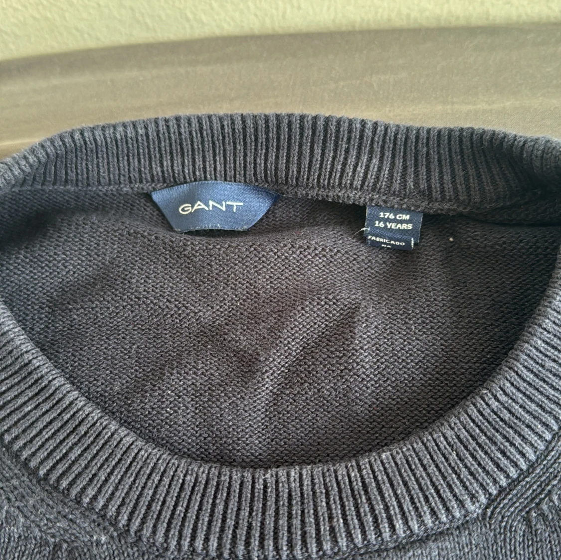Mörkblå stickad GANT tröja 16 år - 1
