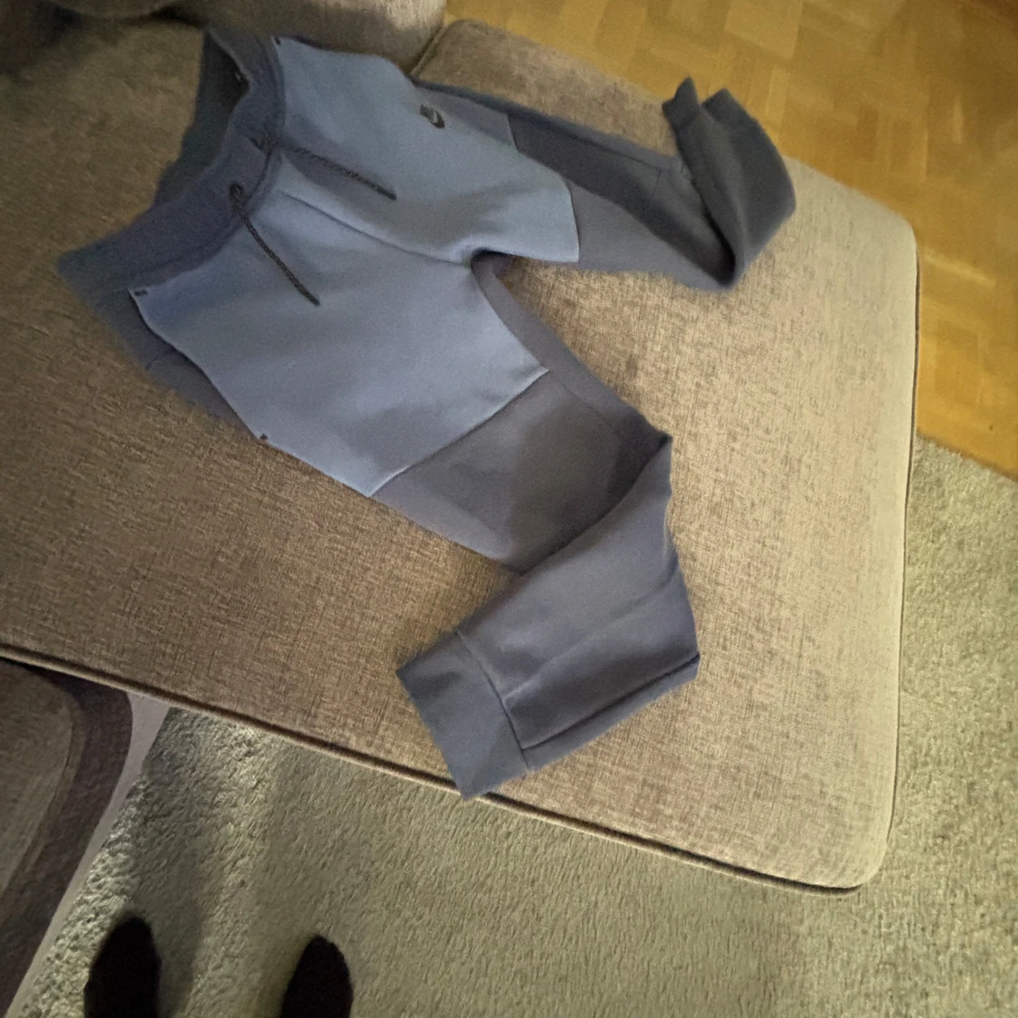 Blå mjukisbyxor från Nike med snörning - 2