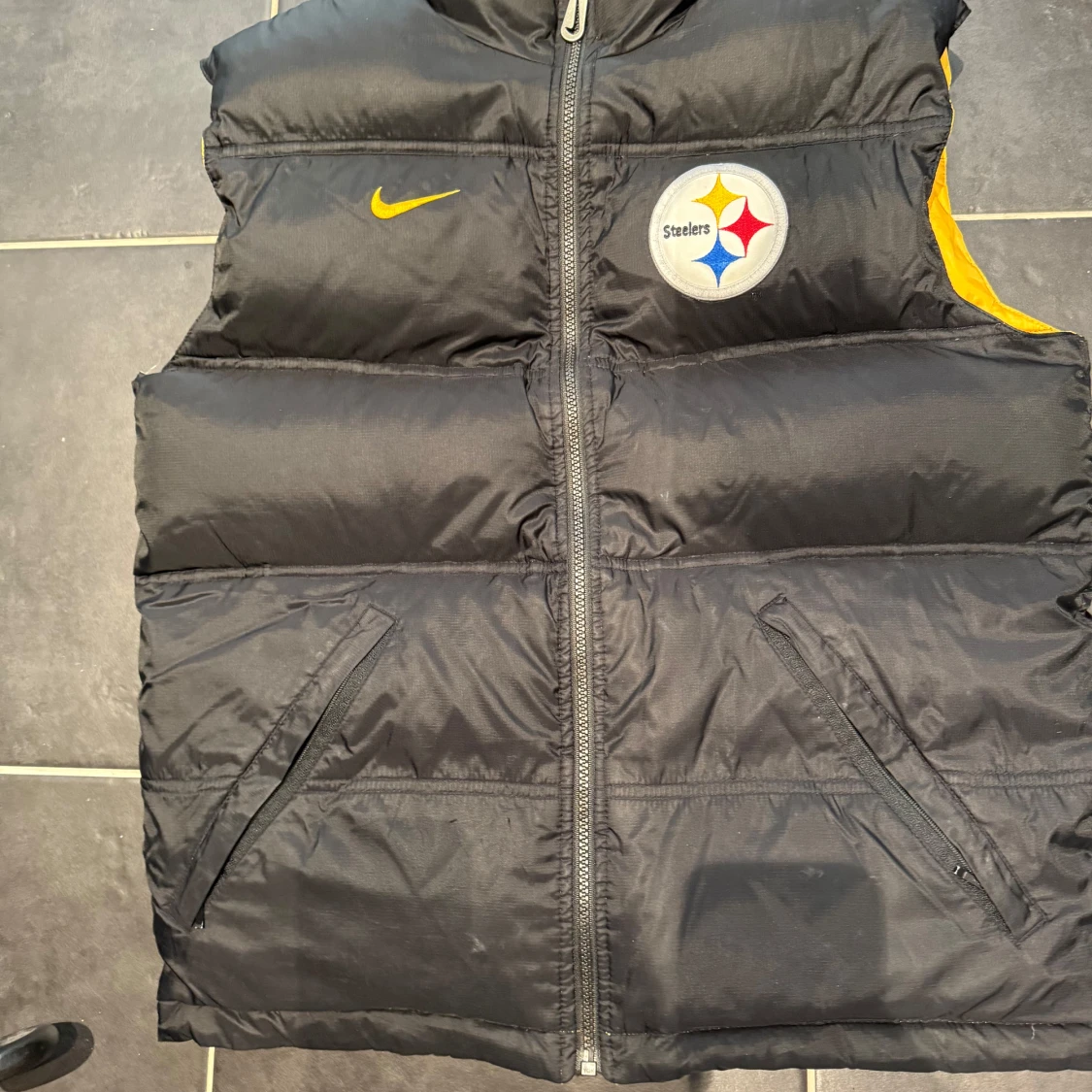 Reversibel Steelers dunväst från Nike