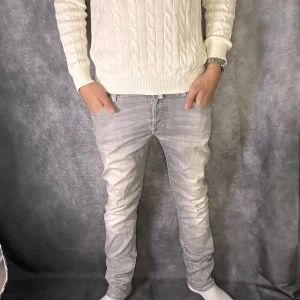 Jacob Cohen slim fit jeans - Mycket fint skick | Size 31 passar 31/32  | fraktar spårbart inom 24 timmar |  för att köpa klicka ” köp nu” | vid frågor skriv ett meddelande |